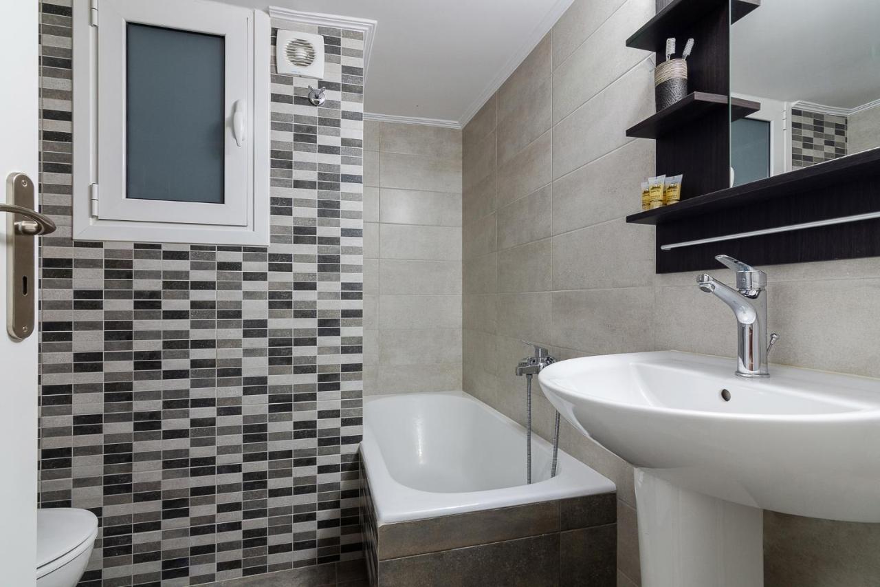 Bright And Spacious 2-Bedrooms Apartment In אתונה מראה חיצוני תמונה